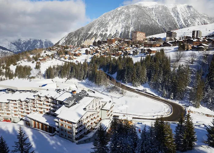 Ecrin Blanc - Aquapark Hotel Courchevel
